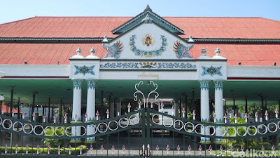 Istana Kraton 15 Destinasi Wisata Terpopuler di Joga