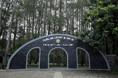 Tempat Wisata Alam Terbaik di Bandung 10 Tempat Wisata Alam Terbaik di Bandung untuk Liburan Anda